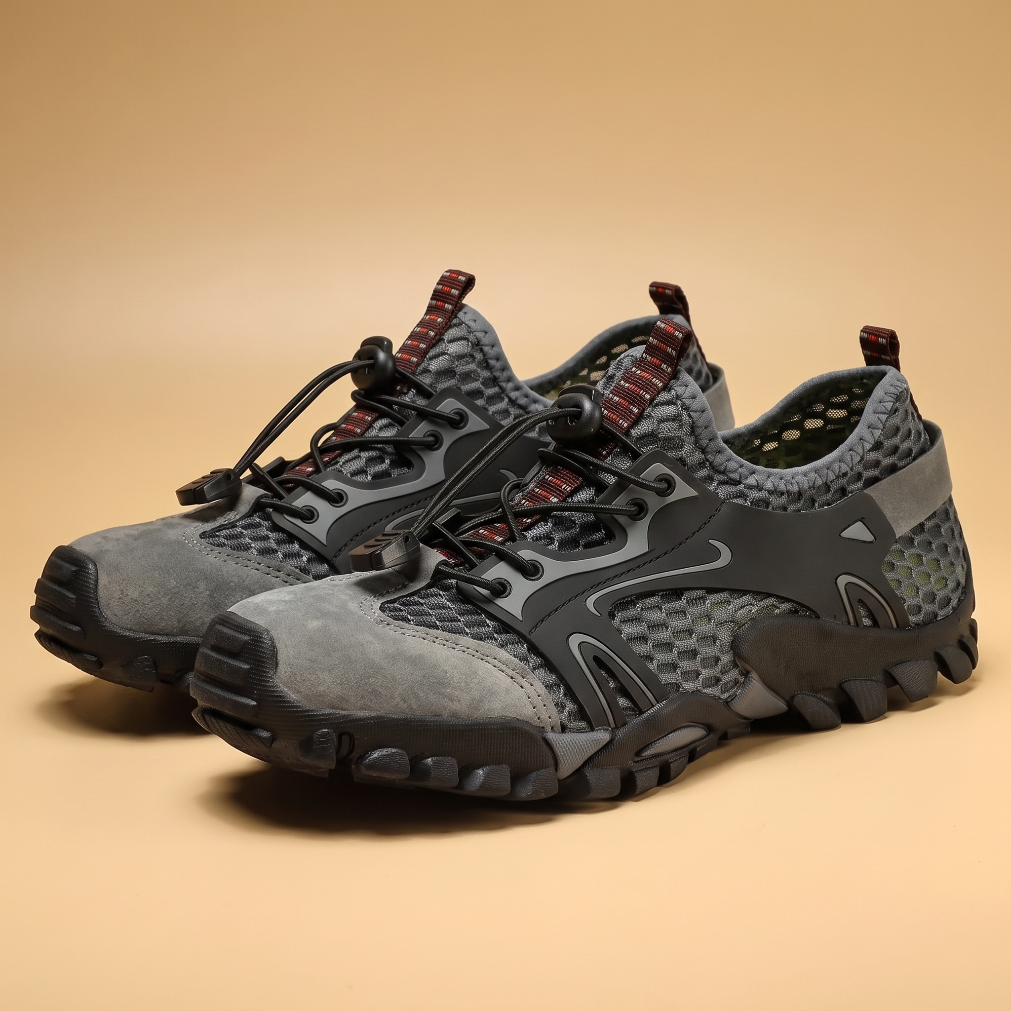 Drifter Trekking Sneakers in Grey