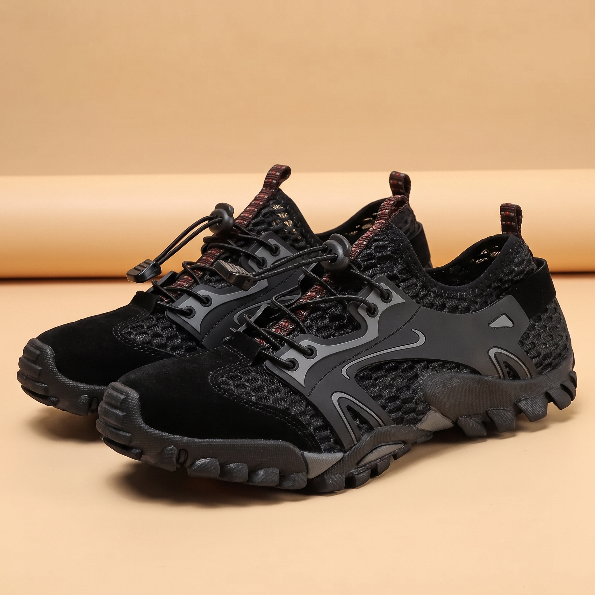 Drifter Trekking Sneakers in Black