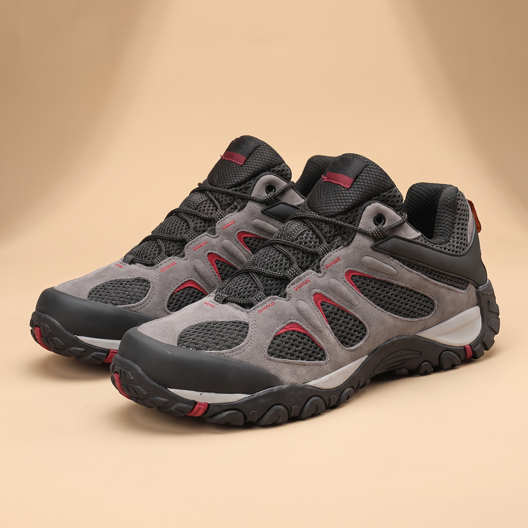 Boulder Anti-Slip Hiking Shoes in Grey