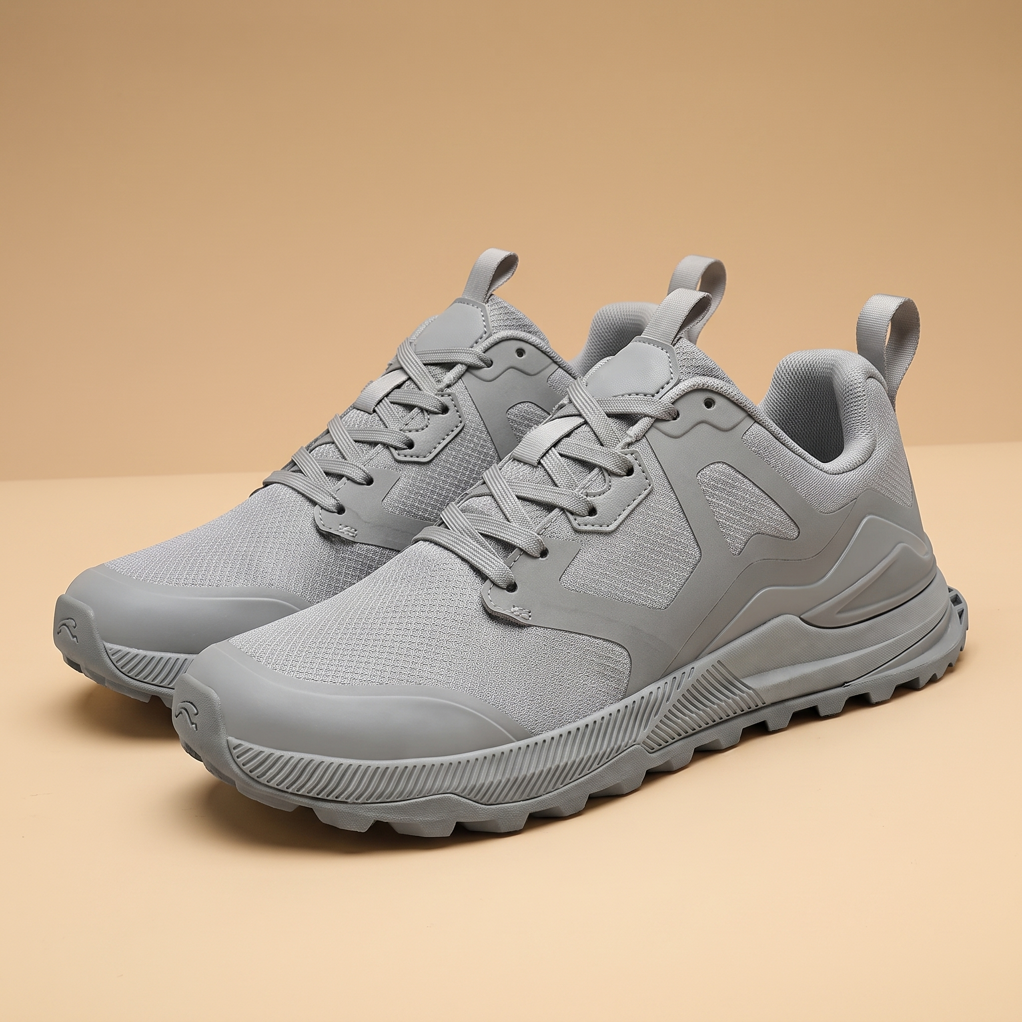 Voyager Lightweight Hiking Shoes in Grey