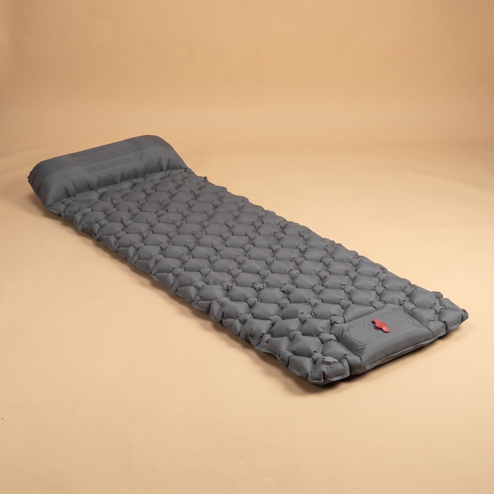 Restwell Self-Inflating Sleeping Mat in Dark Grey